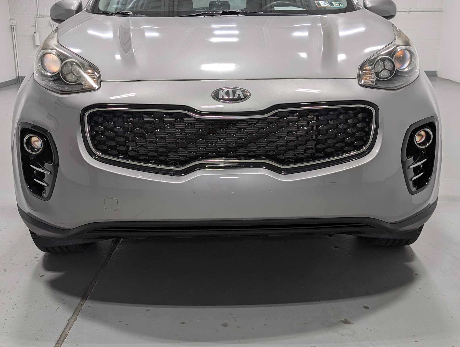 Used 2019 Kia Sportage LX AWD/4WD image 2