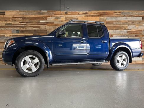 Used 2007 Nissan Frontier LE w/ Leather Pkg image 44