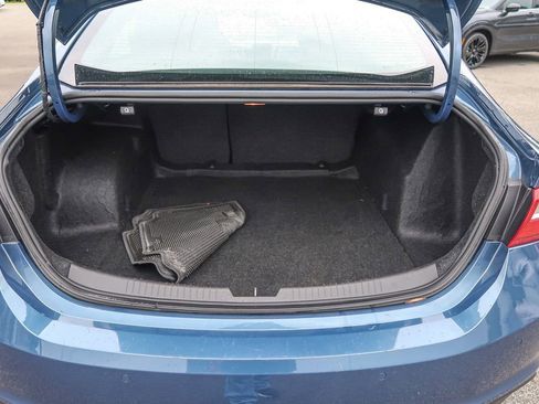 Used 2024 Chevrolet Malibu LT FWD image 12