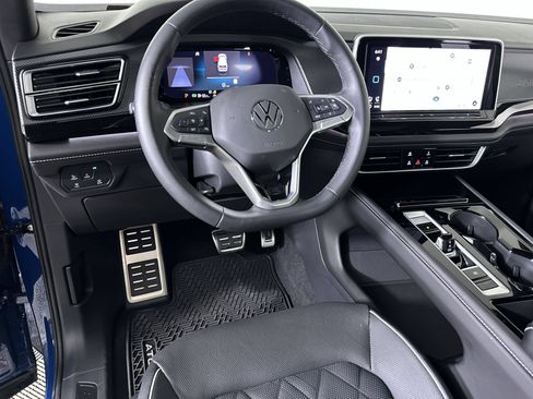 Used 2026 Volkswagen Atlas Cross Sport SEL Premium R-Line AWD/4WD image 21