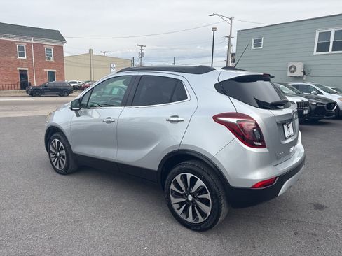 Used 2017 Buick Encore Essence image 2