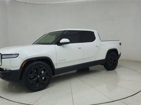 Used 2023 Rivian R1T Adventure image 64