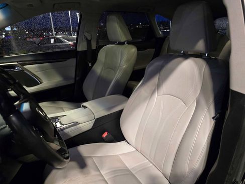 Used 2019 Lexus RX 450hL Luxury image 23