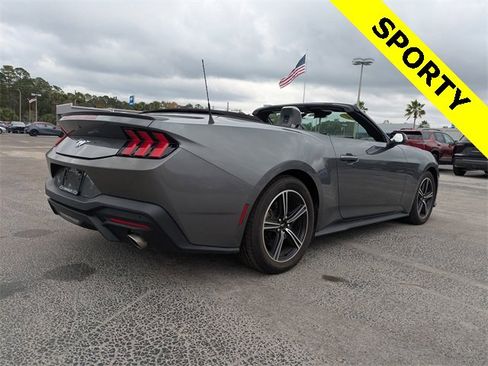 Used 2024 Ford Mustang Premium image 7