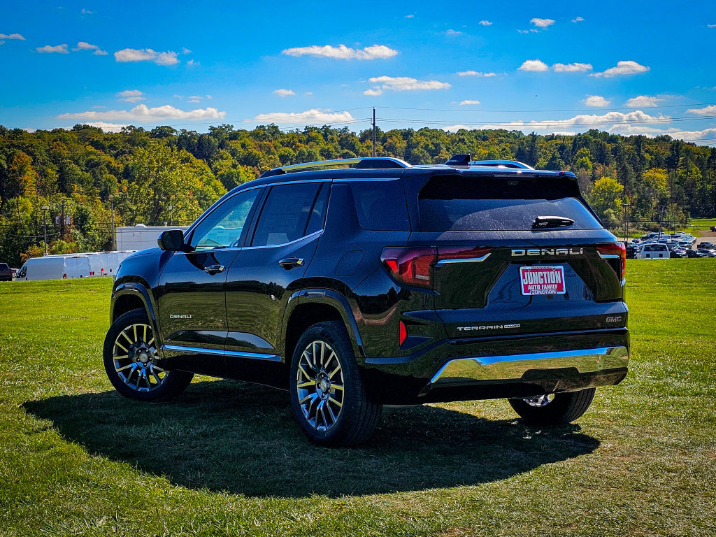 New 2027 GMC Terrain Denali AWD/4WD image 5
