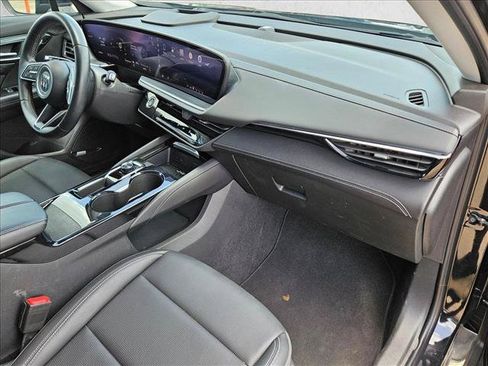 Used 2024 Buick Envision Preferred AWD/4WD image 22
