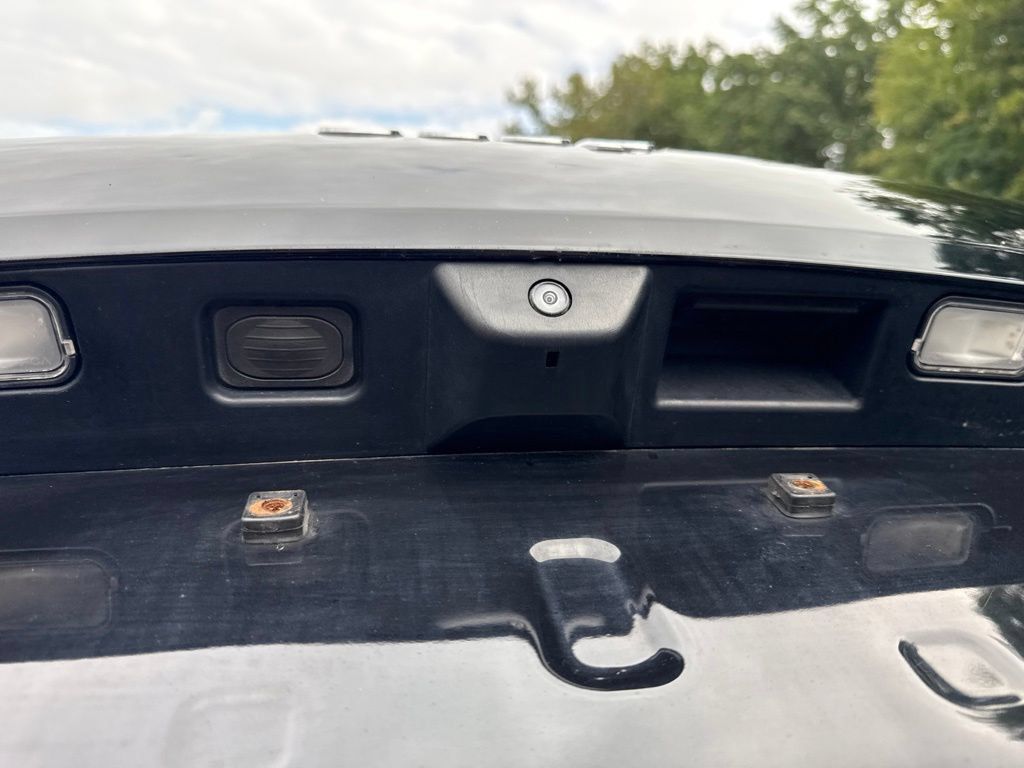 Used 2021 Jeep Grand Cherokee L Limited AWD/4WD image 16
