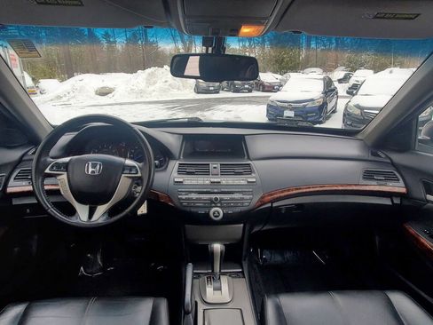 Used 2010 Honda Crosstour EX-L image 14