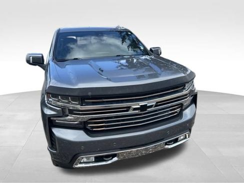 Used 2020 Chevrolet Silverado 1500 High Country w/ Technology Package AWD/4WD image 4