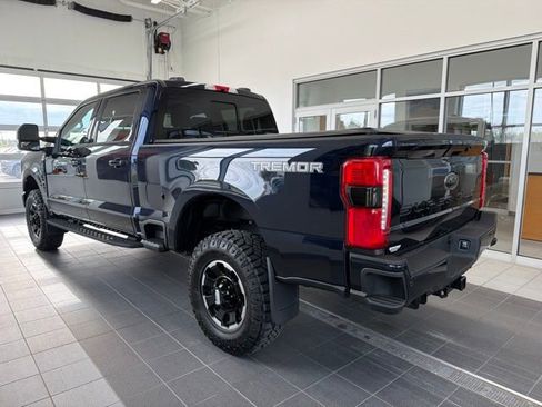 Certified 2025 Ford F250 Lariat w/ Lariat Ultimate Package AWD/4WD image 5