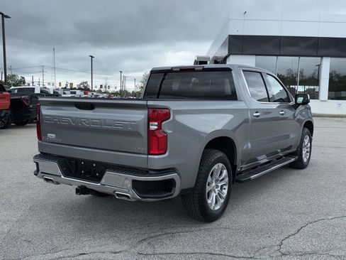 Used 2025 Chevrolet Silverado 1500 LTZ image 7