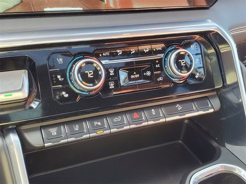 Used 2024 GMC Sierra 2500 Denali Ultimate w/ Max Trailering Package image 27