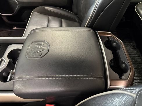 Used 2022 RAM 1500 Laramie AWD/4WD image 30