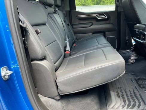Used 2022 Chevrolet Silverado 1500 LTZ w/ LTZ Convenience Package II AWD/4WD image 29