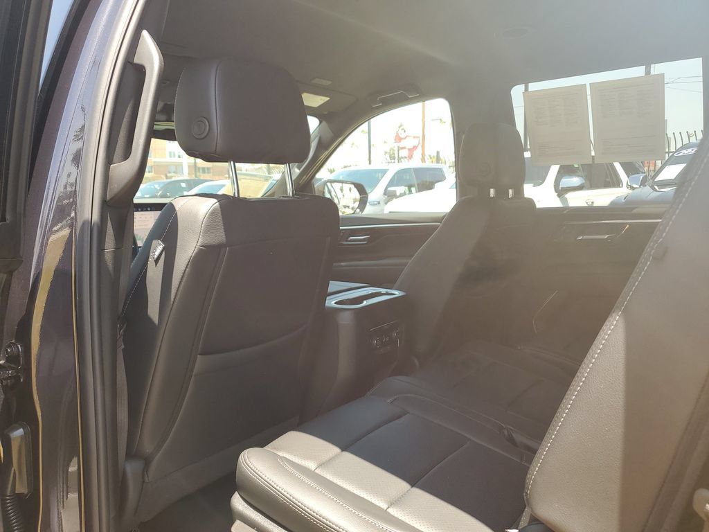 Used 2026 Chevrolet Tahoe LS RWD image 13