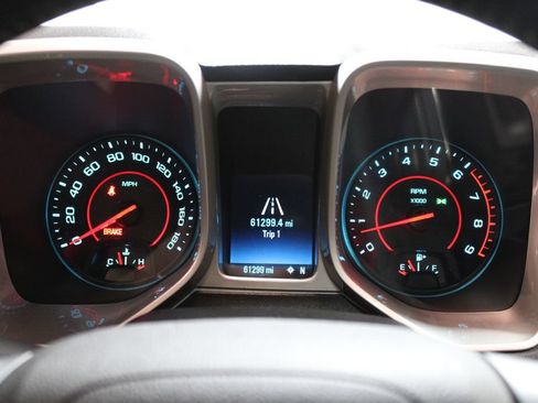 Used 2015 Chevrolet Camaro SS RWD image 28