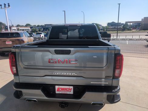Used 2023 GMC Sierra 1500 Elevation w/ Elevation Premium Package AWD/4WD image 4