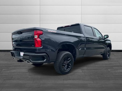 Used 2024 Chevrolet Silverado 1500 LT Trail Boss w/ Convenience Package II AWD/4WD image 3
