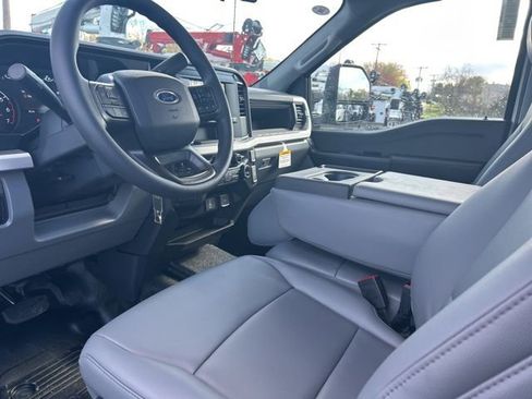 New 2026 Ford F250 XL RWD image 18
