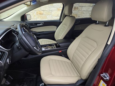 Used 2019 Ford Edge SEL w/ Equipment Group 201A FWD image 5