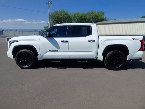 Used 2023 Toyota Tundra SR5 AWD/4WD image 10