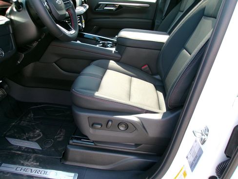 New 2026 Chevrolet Suburban RST w/ Comfort Package AWD/4WD image 10