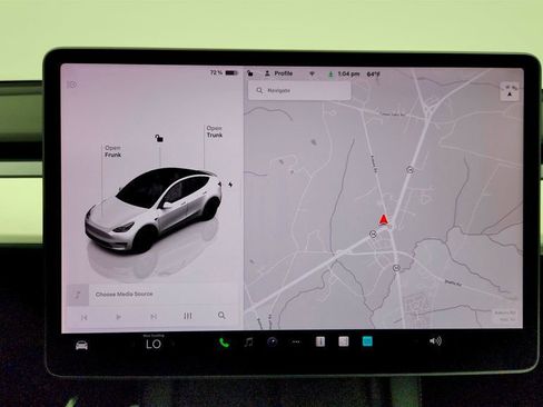 Used 2022 Tesla Model Y Performance AWD/4WD image 22