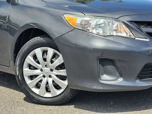 Used 2012 Toyota Corolla LE FWD image 4