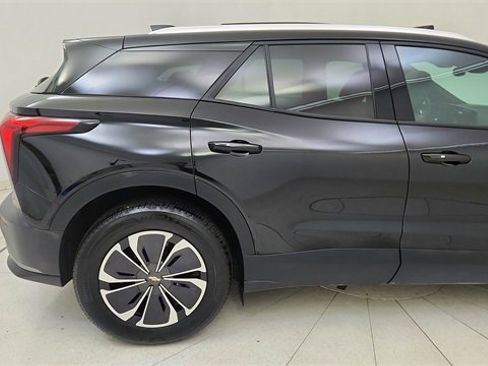 Used 2024 Chevrolet Blazer EV LT image 12