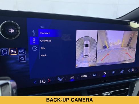 Certified 2024 Chevrolet Equinox EV LT AWD/4WD image 7