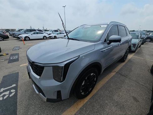 Used 2026 Kia Sorento S FWD image 2
