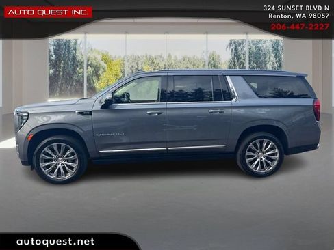 Used 2021 GMC Yukon XL Denali w/ Denali Premium Package AWD/4WD image 8