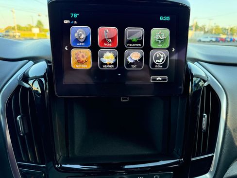 Used 2019 Chevrolet Traverse Premier image 32