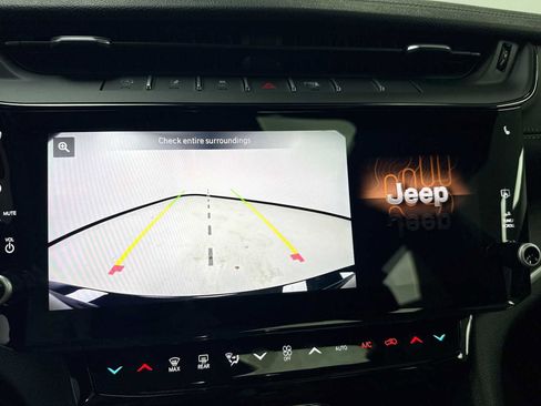 New 2026 Jeep Grand Cherokee Limited w/ Limited Altitude Package AWD/4WD image 30