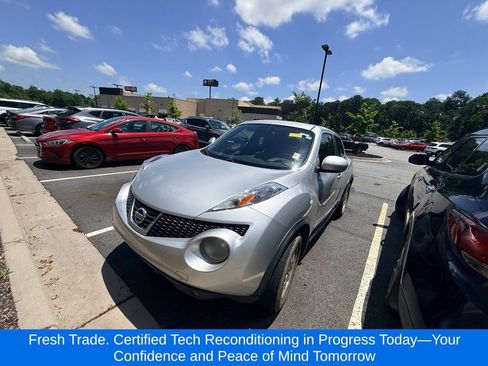Used 2014 Nissan Juke SL FWD image 1