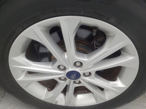 Used 2017 Ford Escape SE FWD image 31