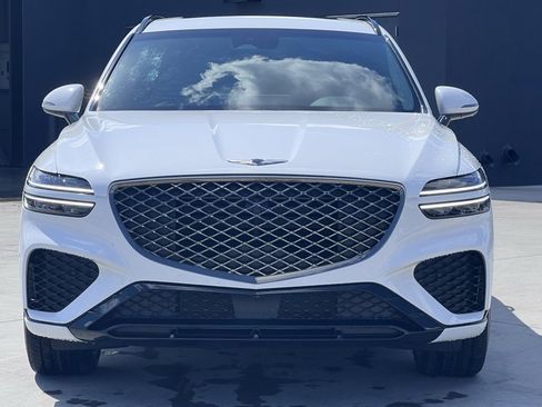 Used 2025 Genesis GV70 3.5T Sport w/ Sport Advanced Package image 6