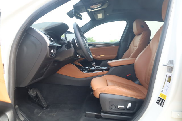 Used 2023 BMW X4 xDrive30i w/ Premium Package AWD/4WD image 16