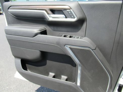 Certified 2026 Chevrolet Silverado 1500 LT AWD/4WD image 21