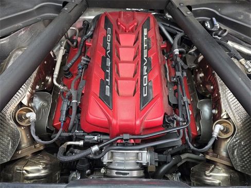 Used 2020 Chevrolet Corvette Stingray Coupe w/ Chrome Exterior Badge Package image 21