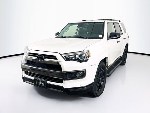 Used 2020 Toyota 4Runner Nightshade AWD/4WD image 3