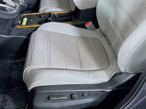 Used 2020 Honda CR-V Touring image 19