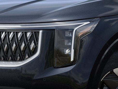 New 2026 Kia Carnival LXS FWD image 10