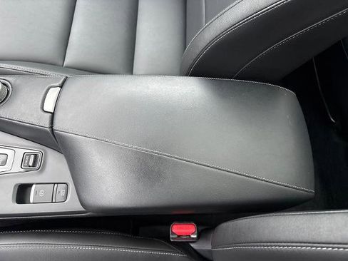 Certified 2019 INFINITI QX50 Luxe w/ Navigation Package image 26