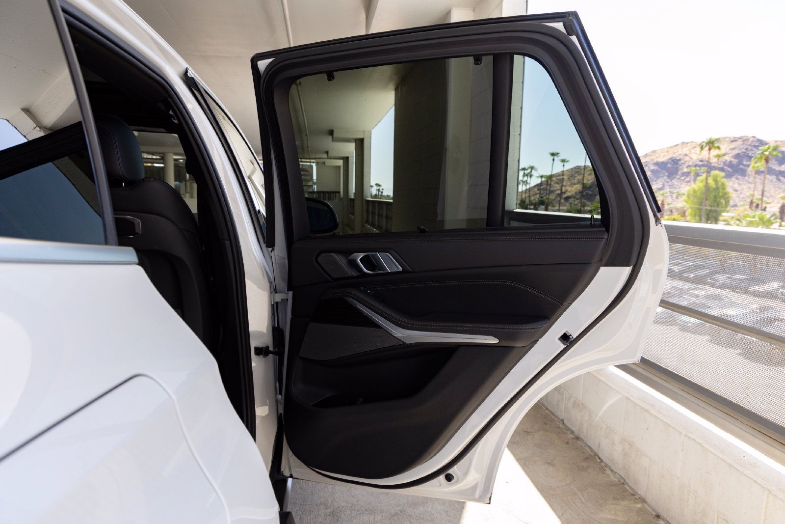 Certified 2024 BMW X5 xDrive40i AWD/4WD image 23