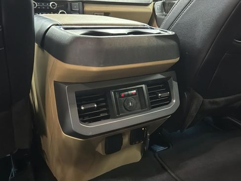 Used 2023 Ford F250 Lariat image 28