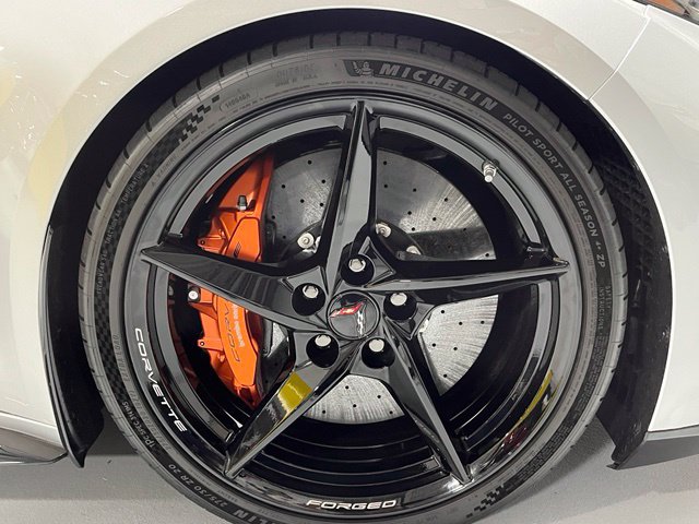 Used 2026 Chevrolet Corvette E-Ray w/ Stealth Interior Trim Package AWD/4WD image 17