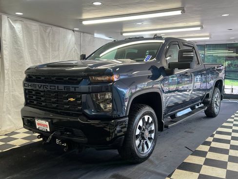 Used 2021 Chevrolet Silverado 2500 Custom w/ Custom Value Package AWD/4WD image 17