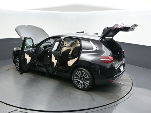 New 2026 BMW X3 xDrive30 w/ Convenience Package image 2
