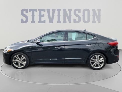 Used 2017 Hyundai Elantra Limited FWD image 2